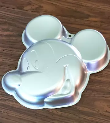 Adorable Wilton Disney Mickey Mouse Smiling Face Cake Pan Jello Mold 2105-7070 • $7.50