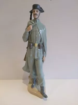 Lladro Spanish Policeman Gaurdia De Civil 4889 • £60