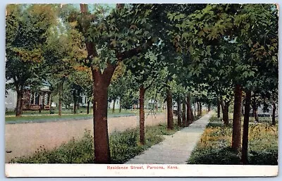 Postcard KS Parsons Kansas Residence Street Labette County KS03 • $6.99