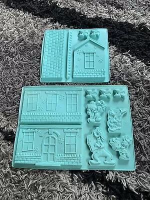 Disney Christmas House Silicone Cake Baking Mould New Minnie Mickey Mouse  • £5