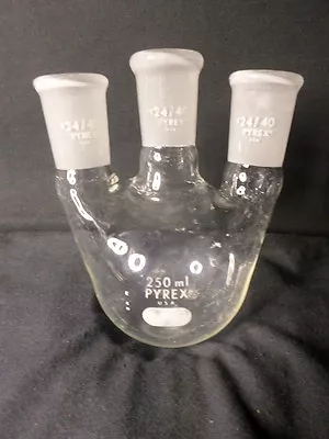 $42.99 • Buy Corning Pyrex Glass 250mL 24/40 Joints Vertical 3-Neck Round Bottom Flask 4960