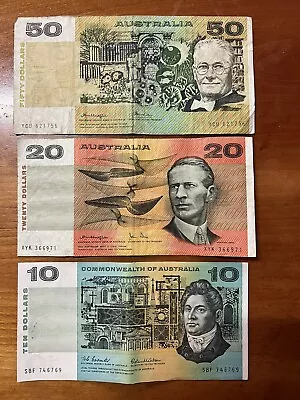 Australian Paper Bank Notes $50 $20 $10 • $200