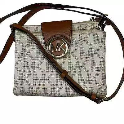 Michael Kors Fulton Vanilla Signature Crossbody  • $46.33