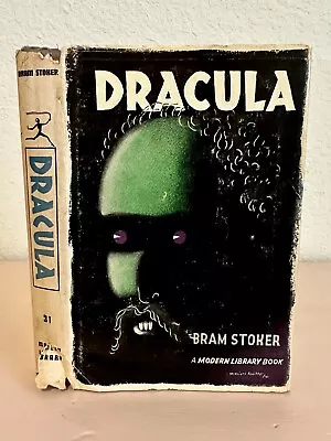 Vintage Bram Stoker Dracula Modern Library Book W/DJ Hard Cover #31 • $45