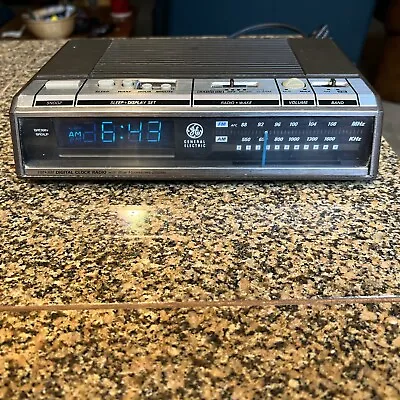 Vintage GE General Electric AM/ FM Blue LED Digital Clock Radio 7-4646A Tested • $22.95