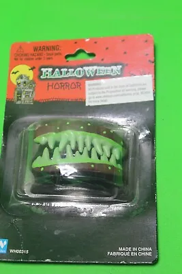 Vintage  Zombie Monster Dentures False Teeth Green • $7.65