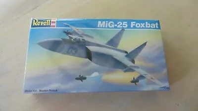 Revell 1/100 MiG-25 Foxbat New Factory Sealed Box #4068 • $16.99
