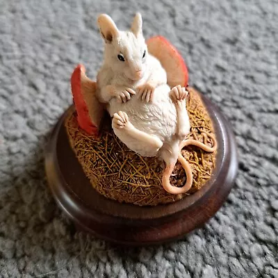 Cute Mouse In Apple Core Country Artists UK Collectable Figurine 26 • £2.50