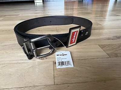 New Vintage Wrangler Brown / Black Reversible Belt Size: 42 • $9.40