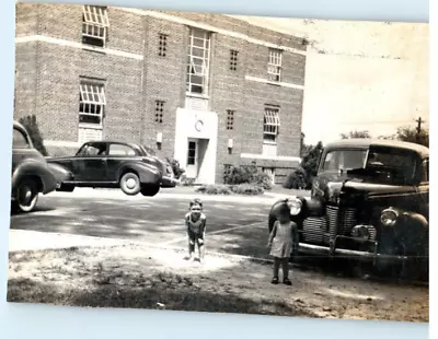 Vintage Photo 1946 2 Children Playing In Parking Lot Antique Cars  3.5 X 2.5 • $21.99