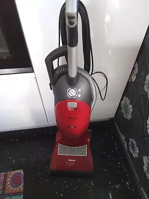 Miele S7260 Cat And Dog Upright Hoover [Working] • £60