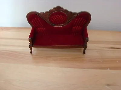 Mini Victorian Red Velvet Sofa Carved Dollhouse Miniature Furniture 1:12 Couch • $11.99