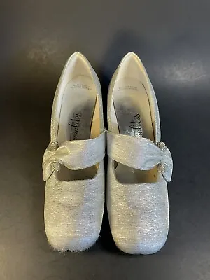 SocialLites Vintage Silver Metallic Square Toe Pumps Dress Shoes Size 8.5-mark • $24.65