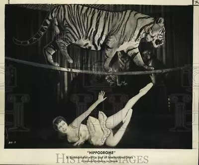 1961 Press Photo Margit Nunke And Raja Perform In Movie  Hippodrome.  • $29.88