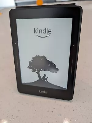 Amazon Kindle Voyage 4 GB Wifi+3G Fully Working And Factory Reset  • $28