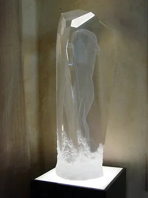 Michael Wilkinson        Solitaire     Acrylic Sculpture    MAKE OFFER • $8300