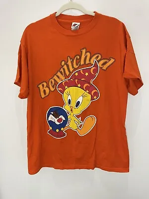 Vintage 2000 Looney Tunes Tweety Bird Bewitched Sylvester Tshirt Y2K Size Large • $18