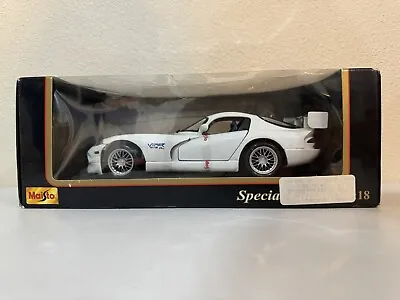 1/18 Maisto Dodge Viper GT2 (white) Die Cast Special Edition NIB • $25