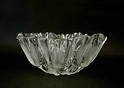 Mikasa Crystal Satin Frosted Tulips Small Serving Bowl 7  • $27