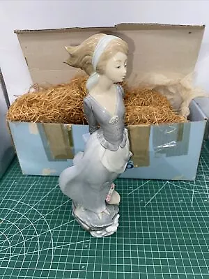 Vintage Lladro - #4922 -  Wind Blown Girl  - Retired - 14  H • $120