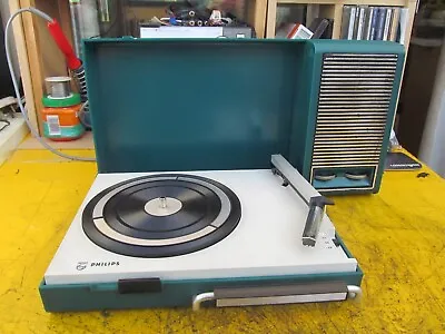 £95.95 • Buy Philips 22gf 110 Three Speed Portable Record Player Mains Or Battery