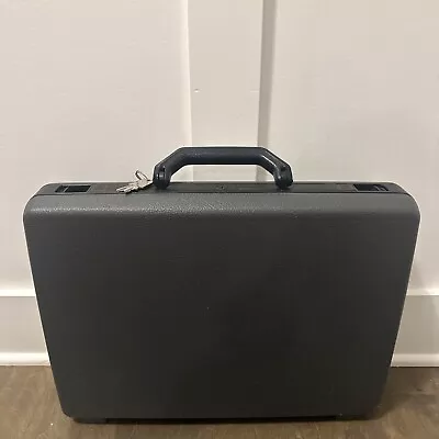 Vintage Samsonite Broker GL Slim Hard Shell Gray Briefcase W/ Key • $49.46