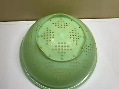 Vintage Jadite Green Tupperware Colander Strainer Bowl Star Pattern #339-2 • $6.50