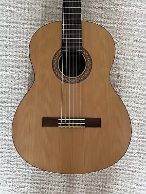 Yamaha C40M Full Size Classical Concert Guitar – Matt Natural • £50