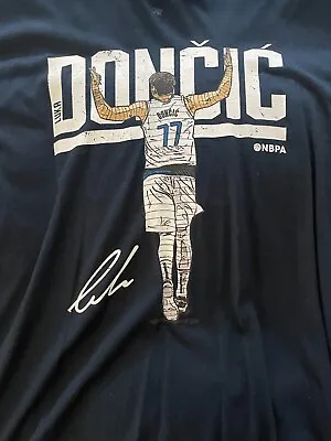 Luka Doncic Dallas Mavericks Tshirt L • $4.99