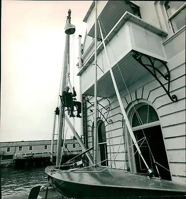 Uffa Fox's 25ft Motor Boat. - Vintage Photograph 1420922 • $14.90