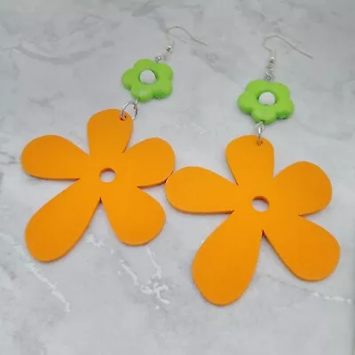 Mod Flower Earrings Large Wood Daisy Dangles Popart 60s 70s Twiggy Orange • £4.75