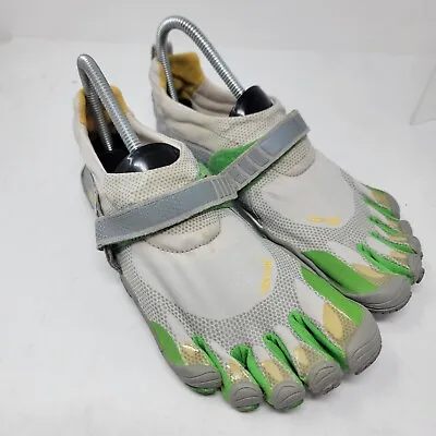 VIBRAM FiveFingers Bikila Womens Size US 9-9.5 / 41 Gray Green Toe Shoes • $44.50