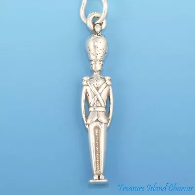 £16.58 • Buy Queen's Royal Guard British Soldier London 3D 925 Solid Sterling Silver Charm