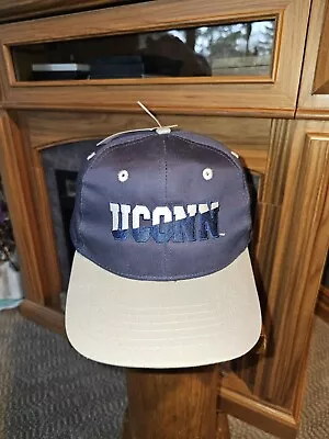 NEW Vintage University Of Connecticut Uconn Huskies College Sports Snapback Hat • $34.99