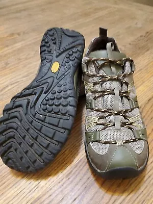 Merrell Womens Brindle Size 10 Hiking Shoes Green  • $25