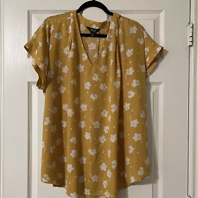 Simply Vera Plus Blouse Yellow Floral Print Short Sleeve 2x • $14