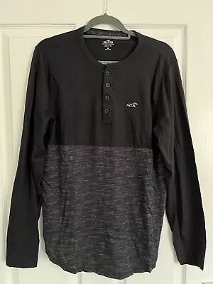 Hollister Men's Black Long Sleeved Henley Tee Size Medium With Round Hem • £5