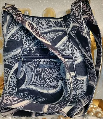 Auth💥EUC💥Vera Bradley Blues Retired 2018 Indio Pattern Hipster Crossbody Bag • $18