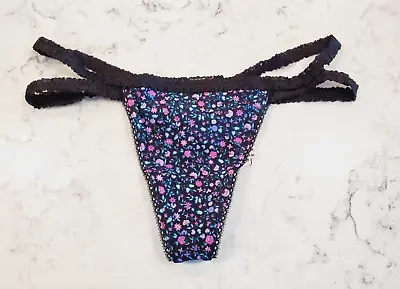 Victoria's Secret Stretch Cotton Strappy V-String - Medium - VS Black Panty NWT • $9.99