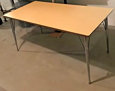 Vintage Mid Century  Modern Formica Dining Table MCM • $449