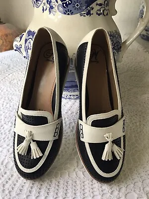 Mantaray Hyacinth Perforated Syn Low Wedge Tassel Shoes Size 7 Eu 41 Us 9 Bnwob • £15