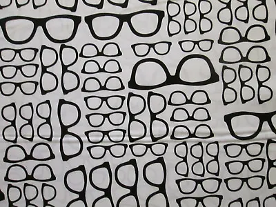 Nerd Glasses Large Small Black White Chemistry Math Cotton Fabric Fq  • $4.25