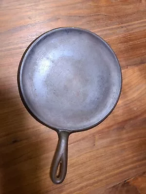 Cast Iron Round Griddle Skillet Vintage Unknown Manufacturer  • $55