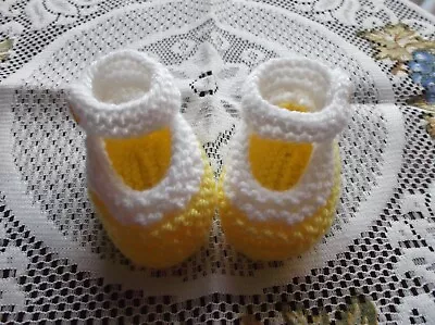 Hand Knitted  Baby Shoes / Booties Prem / Newborn  • £2.10