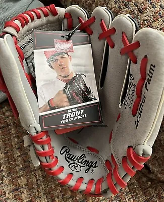 Rawlings Mike Trout Youth Glove MT95GB 9 1/2 Inch Youth Premium Series Baseball  • $27