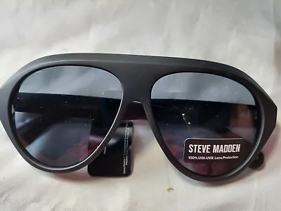 $28.99 • Buy NWT Steve Madden Matte Black Square Shield Sunglasses SM201