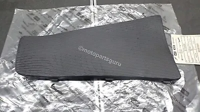 57345R 298243 OEM Central Mat Floor Board Black For Vespa ET2 ET4 LX LXV S50 150 • $26.36