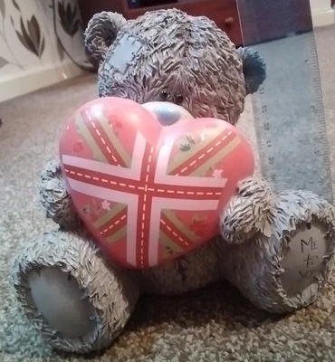 £0.99 • Buy Me To You Moneybox Ornament Mint Used