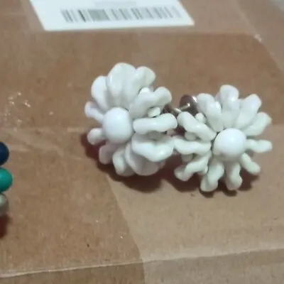 Vintage Milk White Glass Beaded Flower Clip On Earrings • $12