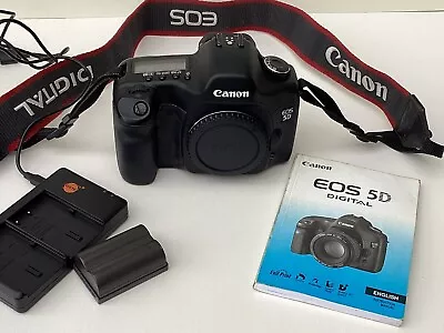 Canon EOS 5D 12.8MP Digital SLR Camera - Black • £79